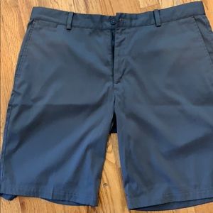 Men’s Nike golf shorts